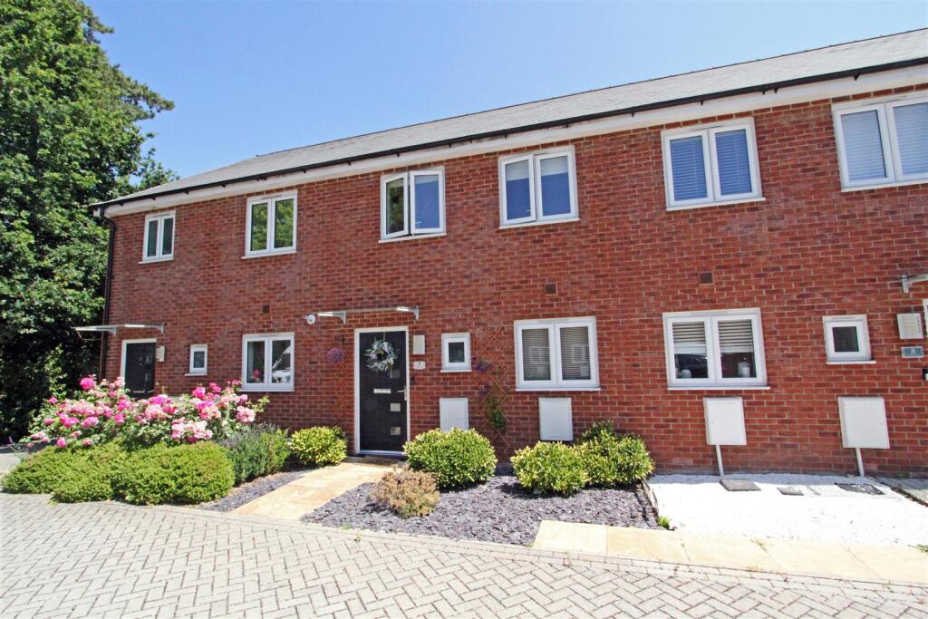 Main image of property: Read Close, Little Parndon, Harlow