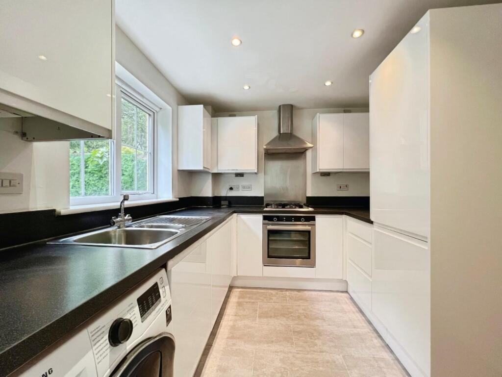 House in Canterbury - View 4