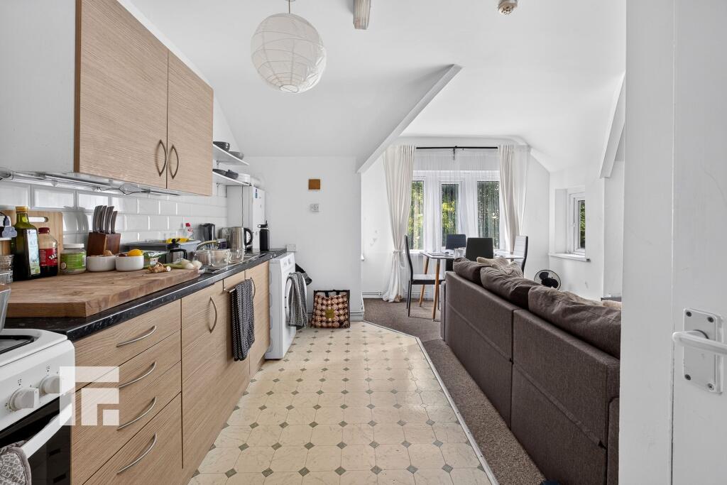 House in Cardiff - View 4