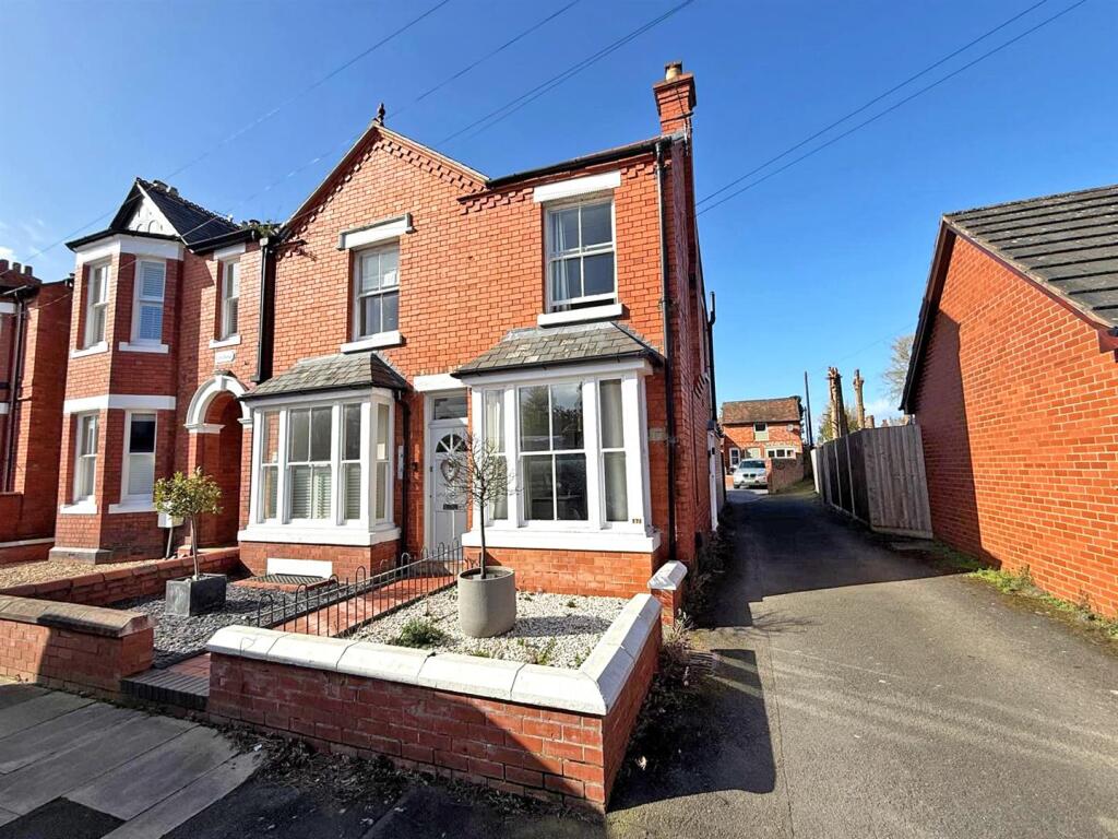 Main image of property: Clifford Street, Cherry Orchard, Shrewsbury