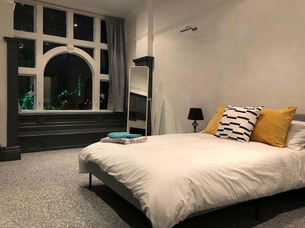 Main image of property: Room, The Apartment, West Park