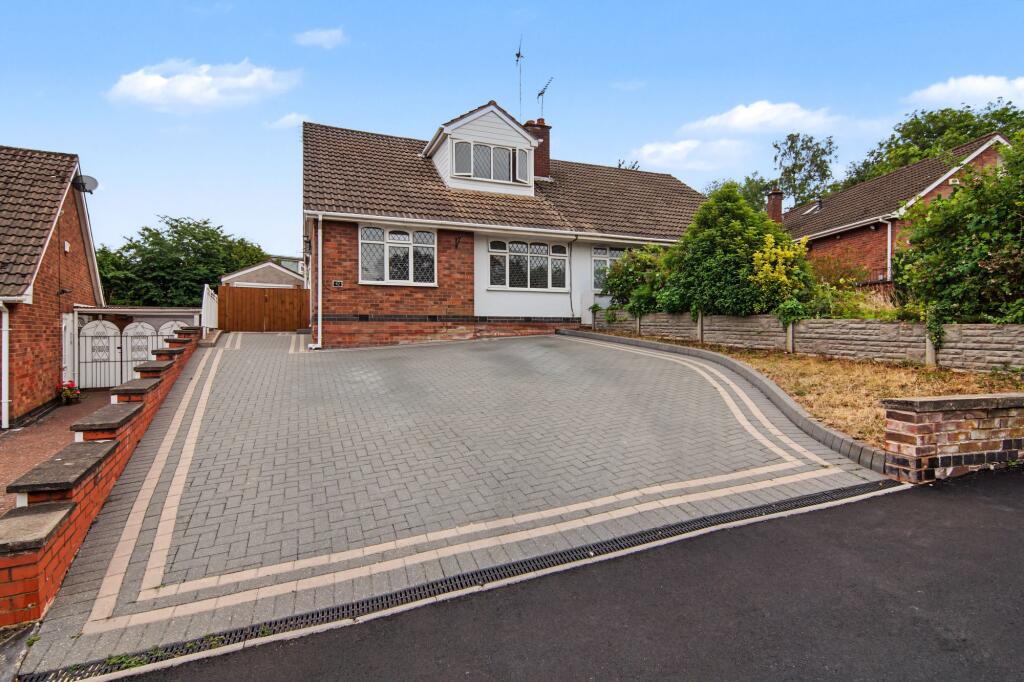 Main image of property: Wellesbourne Road, Coventry, CV5