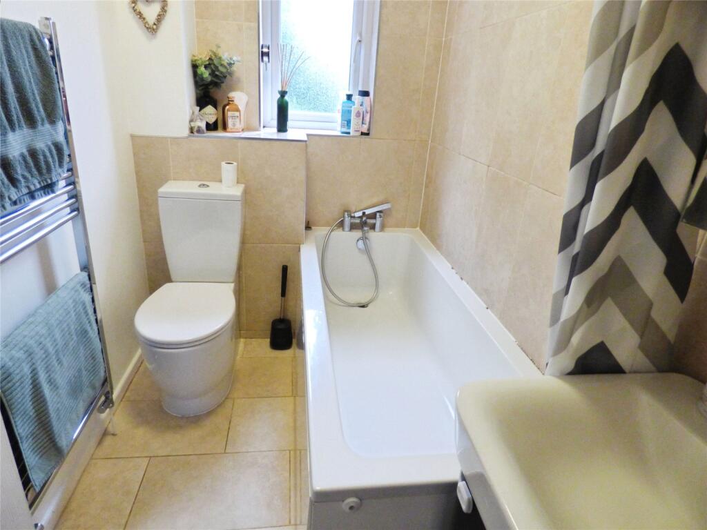 Angelica Gardens, Horton Heath, Eastleigh photo 3