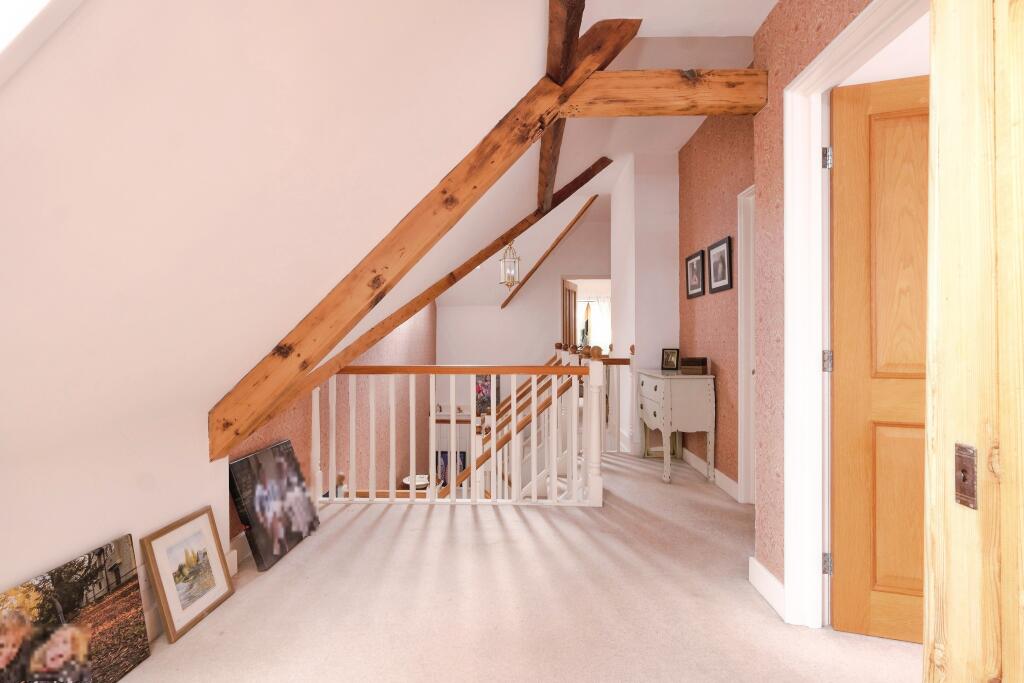 Madley, Hereford, HR2 - More