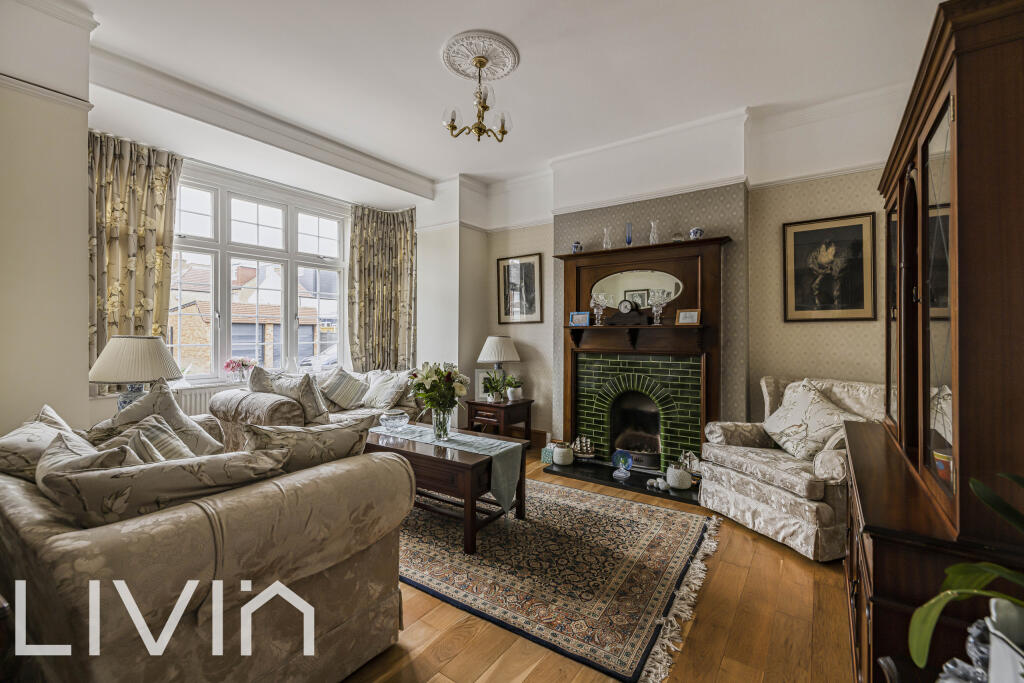 House in London - View 2