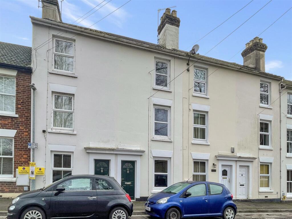Main image of property: College Street, Salisbury