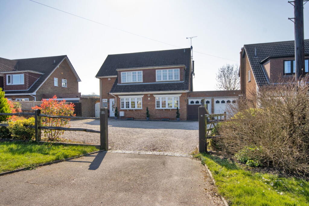 Main image of property: London Road, West Kingsdown, Sevenoaks, Kent, TN15 6EH