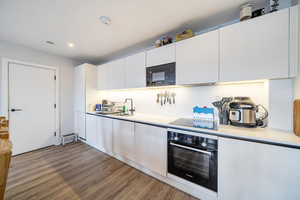 Apartment in London - View 2