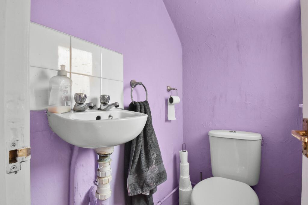 Apartment in Edinburgh - More
