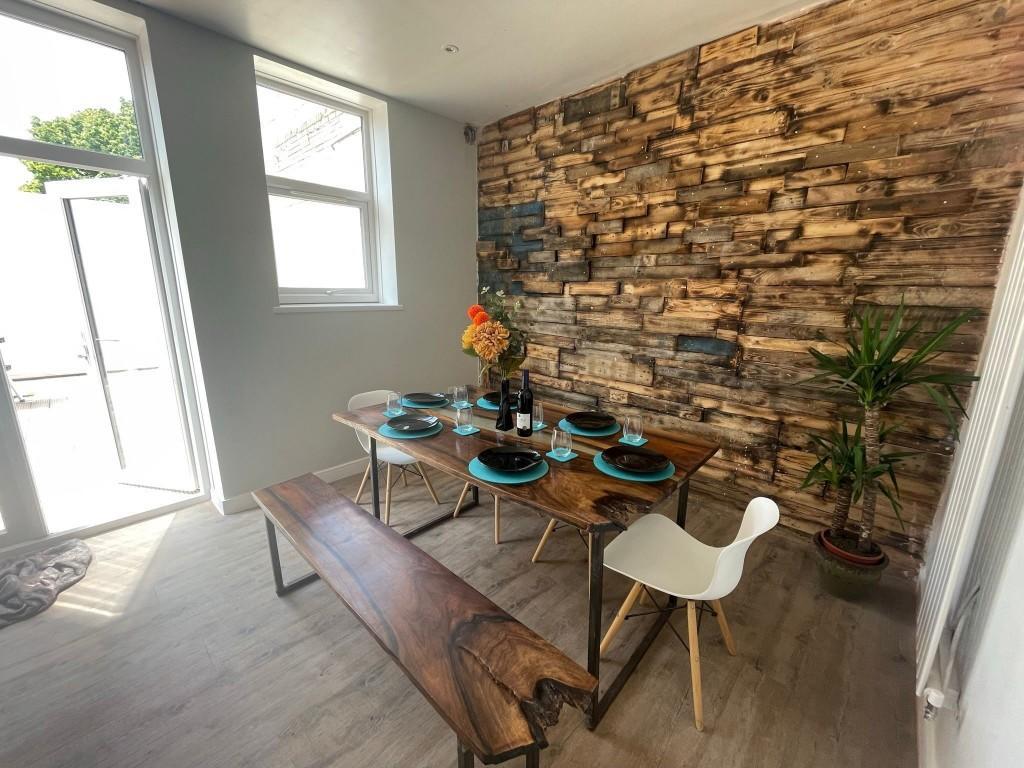 Main image of property: Kingston Road, Portsmouth, Hampshire, PO2