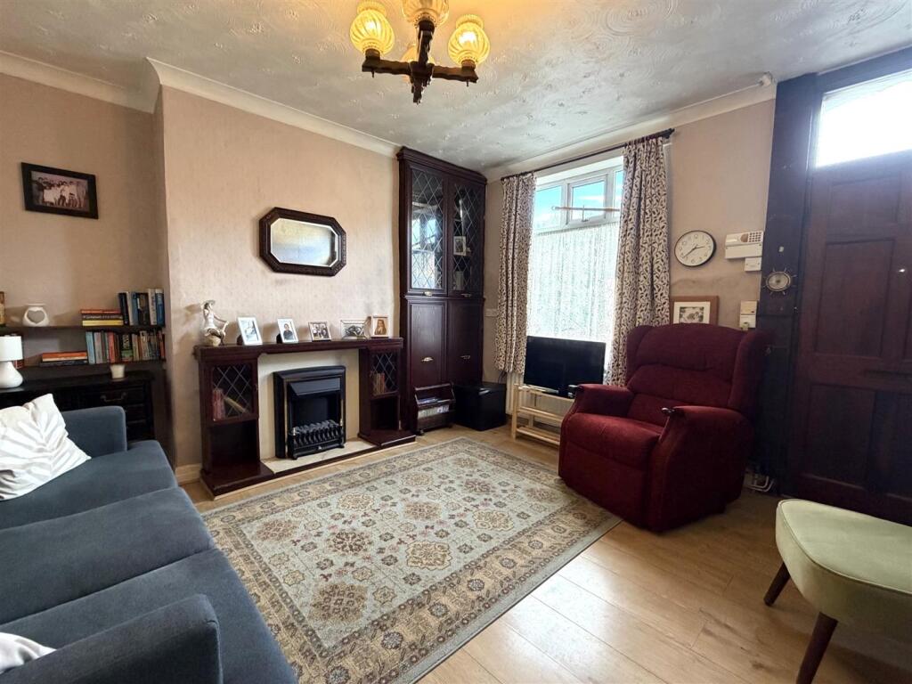 House in Bolton - View 5