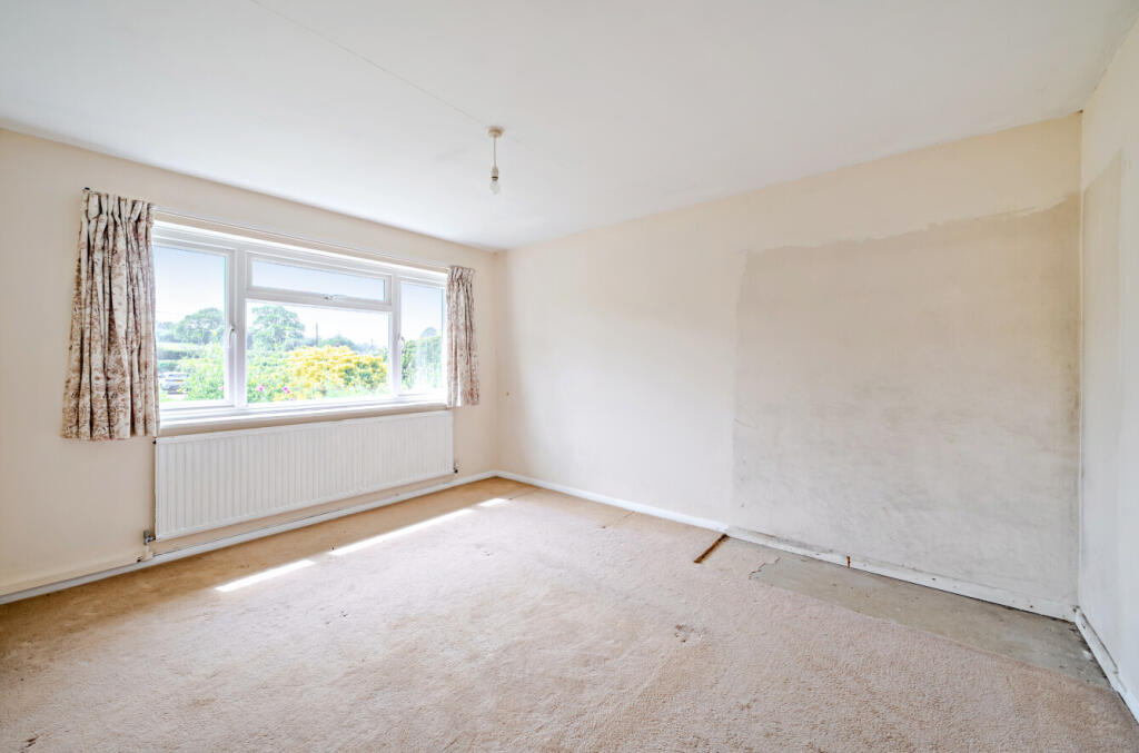 Hawthorn Road, Four Marks, Alton, Hampshire, GU34 - View 6