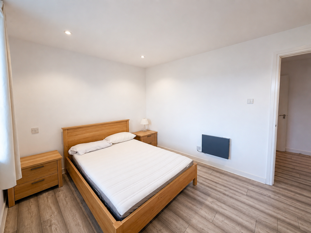 Apartment in Reading - View 5