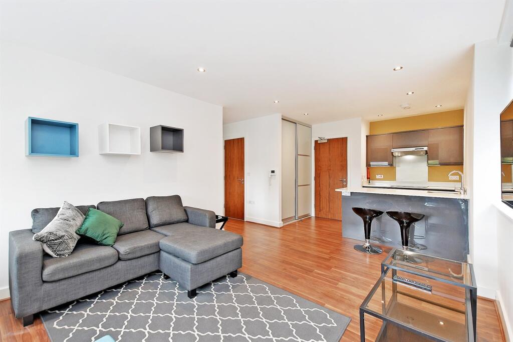 Main image of property: 19 Porterbrook Central, Porterbrook House, Ecclesall Road, S11