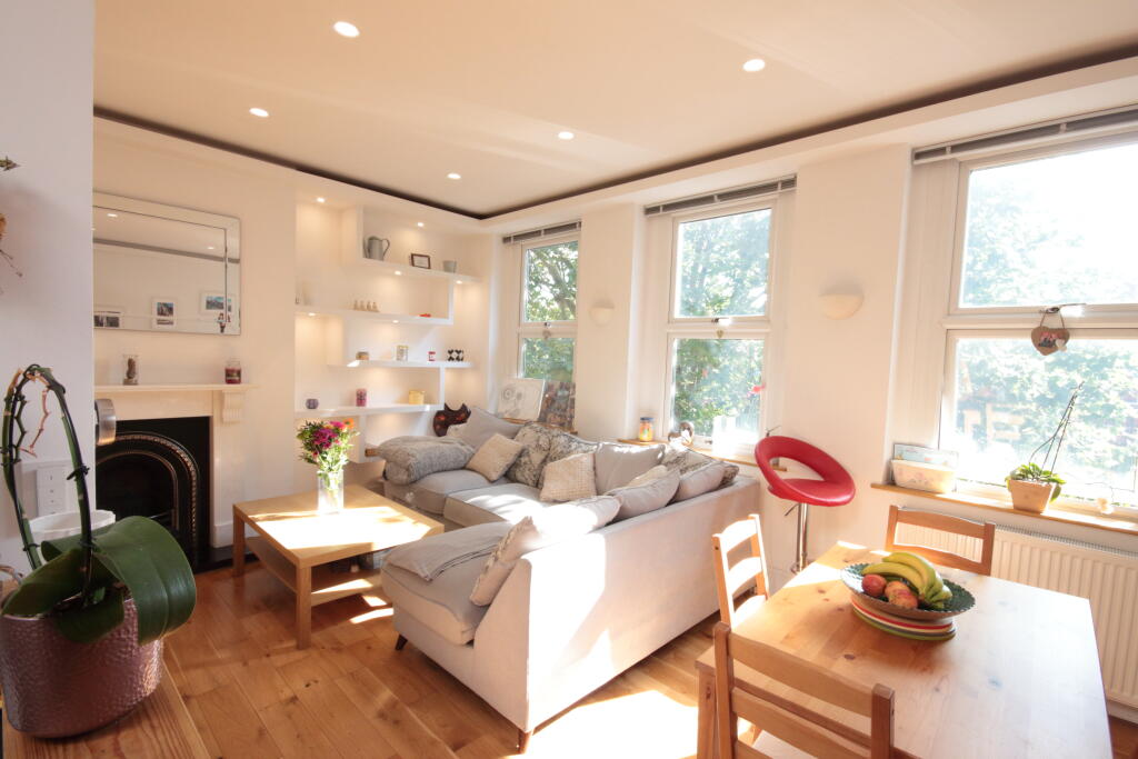 Apartment in London, Kilburn - More