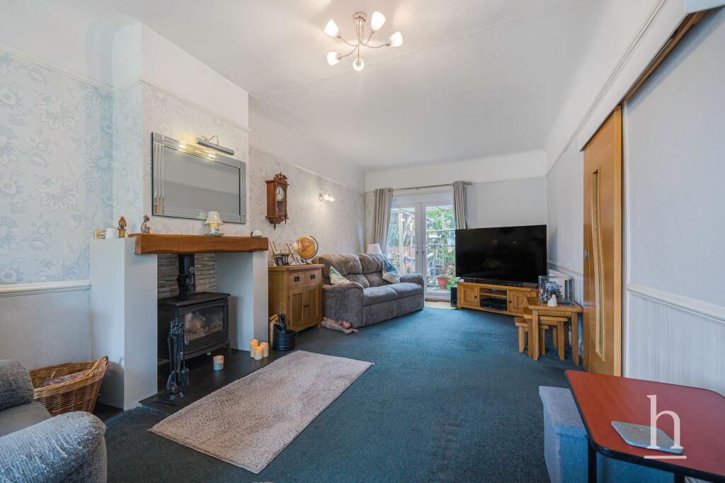 House in Wirral, Liverpool City Region - View 5