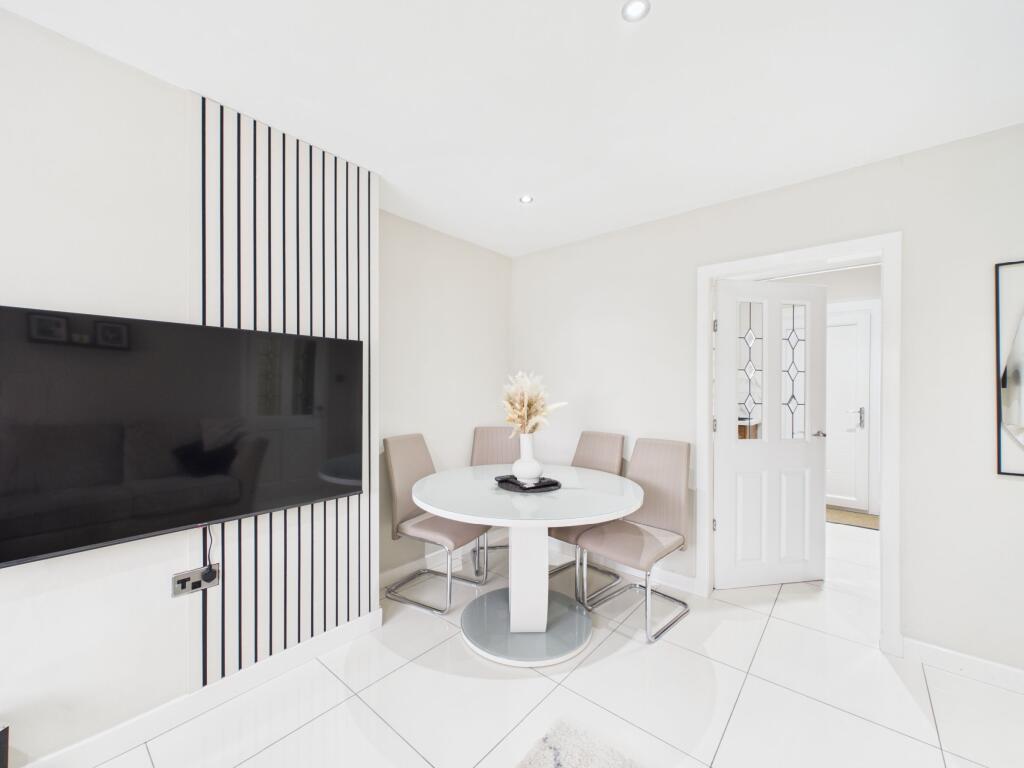 Apartment in Motherwell, South Lanarkshire - View 4