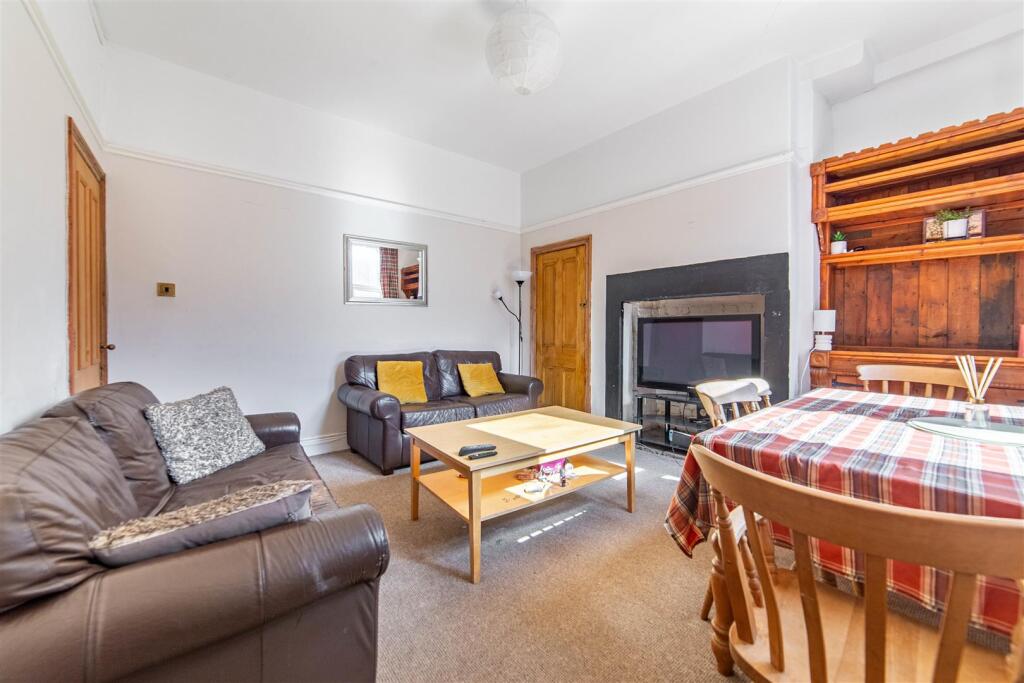 House in Newcastle upon Tyne, Tyne and Wear - More