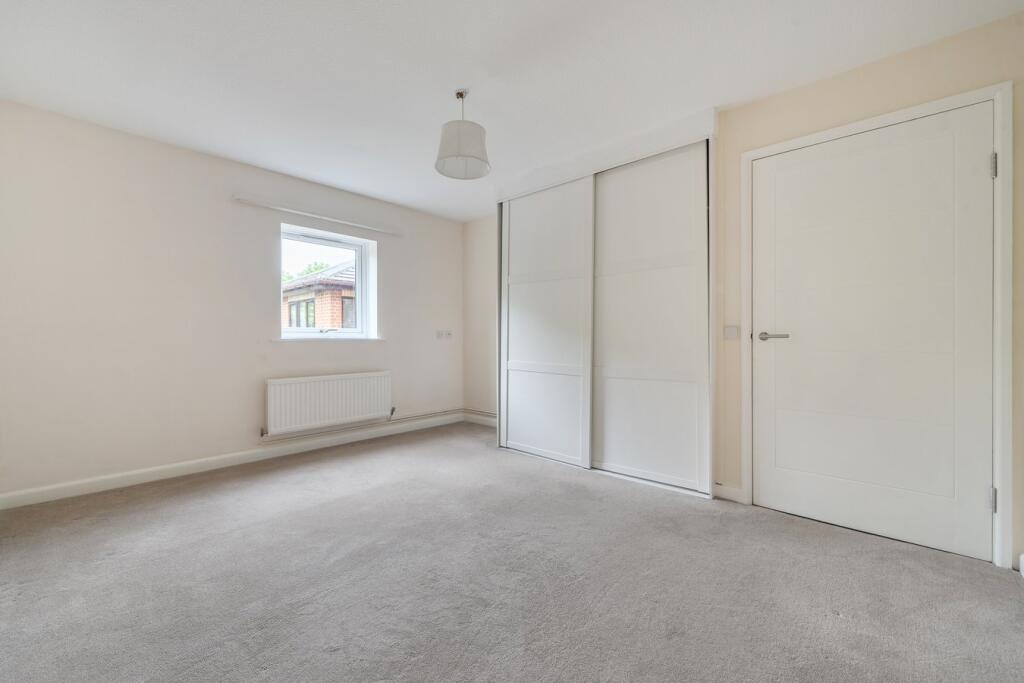 Apartment in Wokingham - View 4