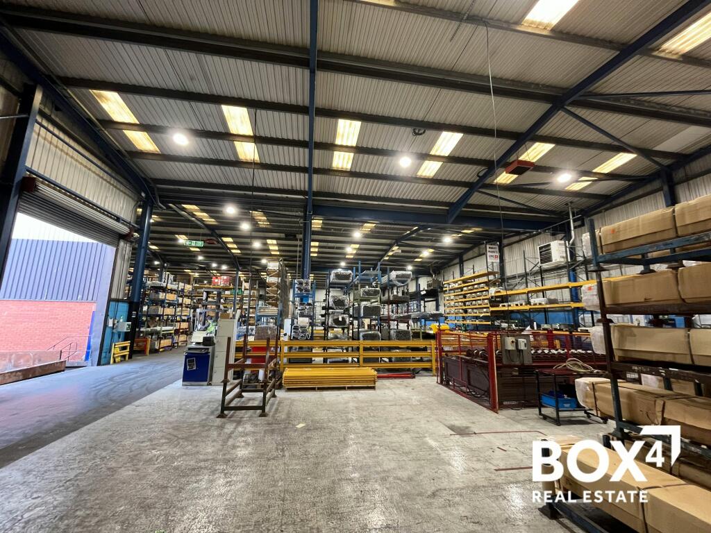 Link 51 Warehouse - 1 .jpg