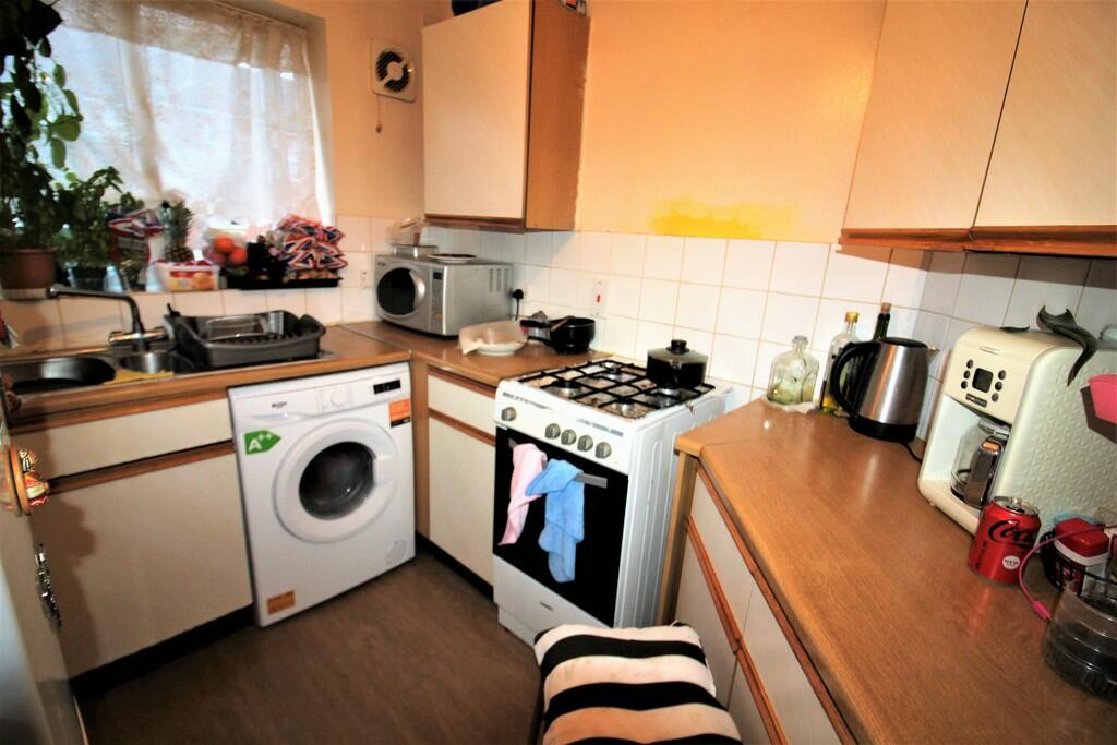 Lowden Road, Southall photo 3