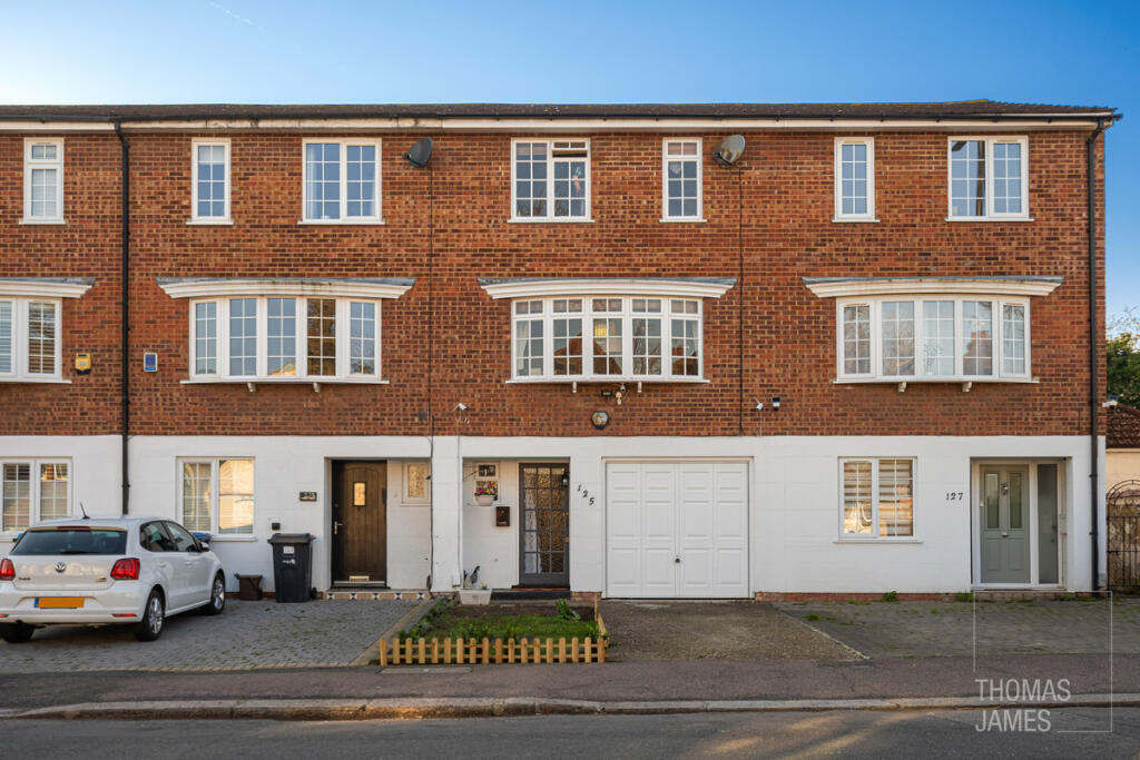 Main image of property: Hoppers Road, London, N21