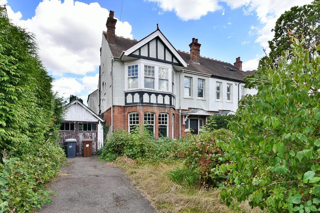 Main image of property: Darkes Lane, Potters Bar, EN6