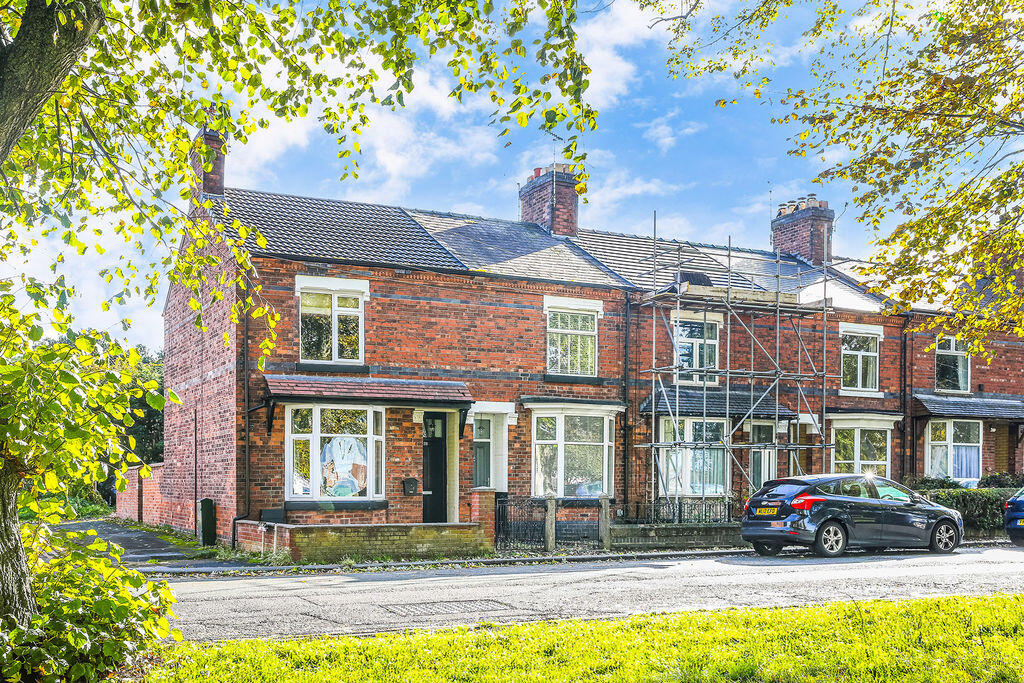 2-bed terraced on Park View, Nantwich, £265,000
