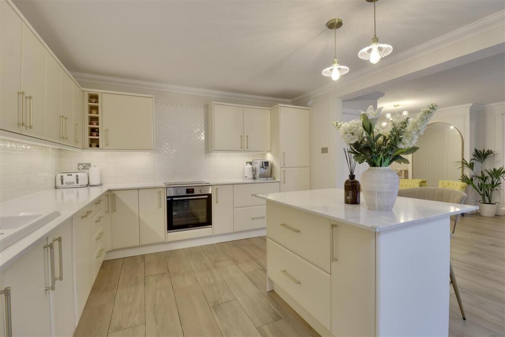 Southbrook Road, Langstone photo 4