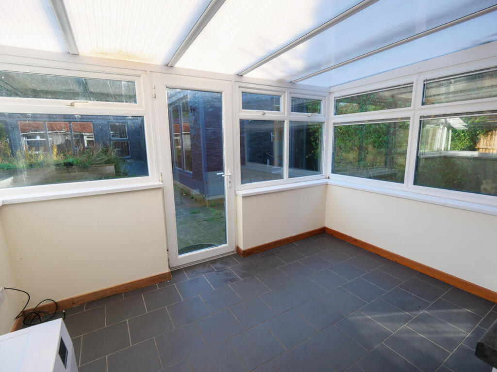 Seymour Avenue, Heysham, Morecambe photo 4