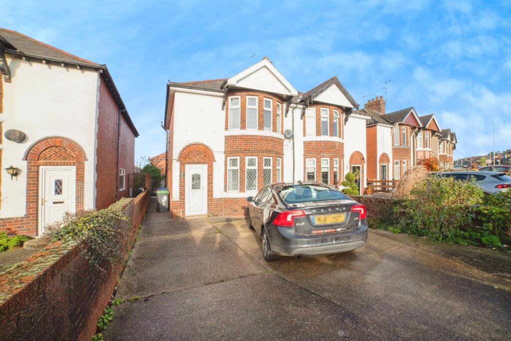 Main image of property: Dalestorth Road, SUTTON-IN-ASHFIELD, Nottinghamshire, NG17