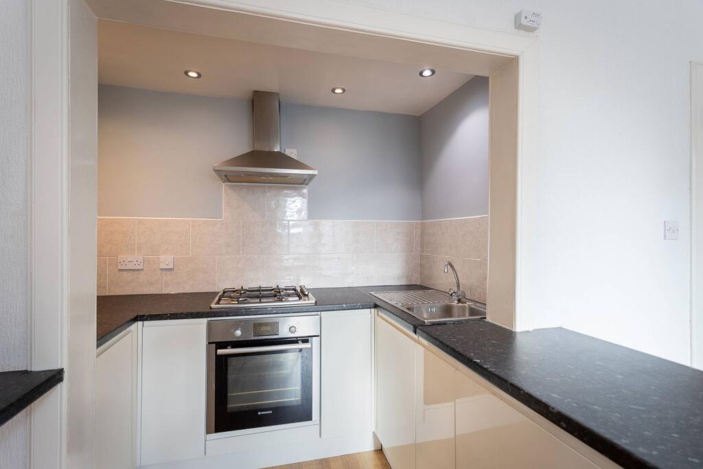 Main image of property: G/L, 4 Wedderburn Street, Dundee, DD3 8BX