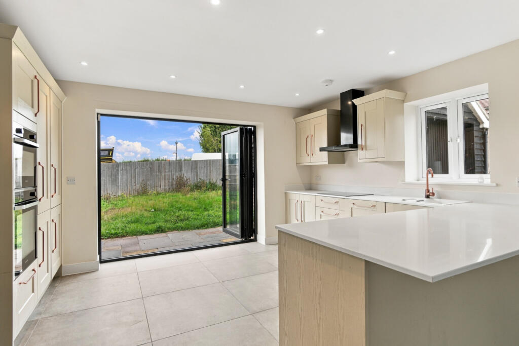 House in East Hertfordshire, Ashcroft Farm, Little Hadham - View 3