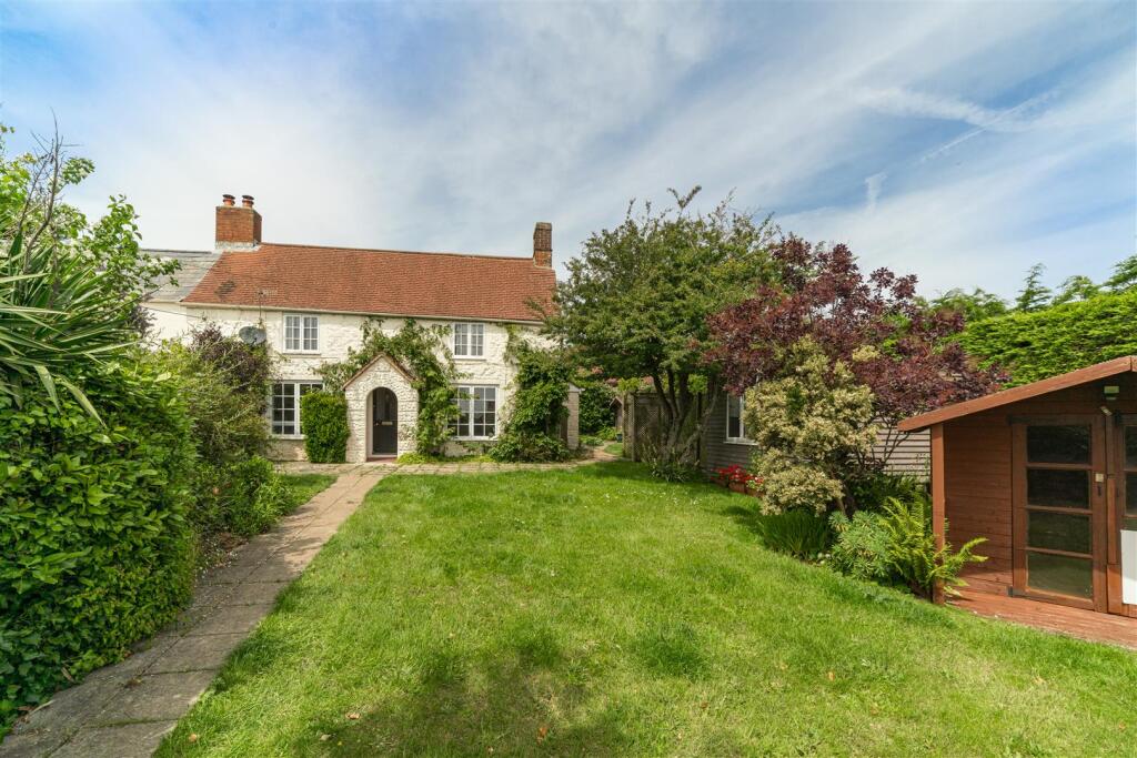 Gaggerhill Lane, Brighstone, Newport