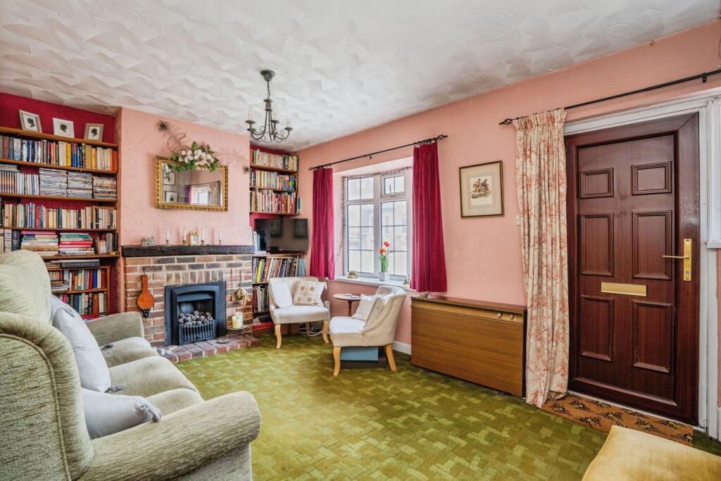 House in Portsmouth - More