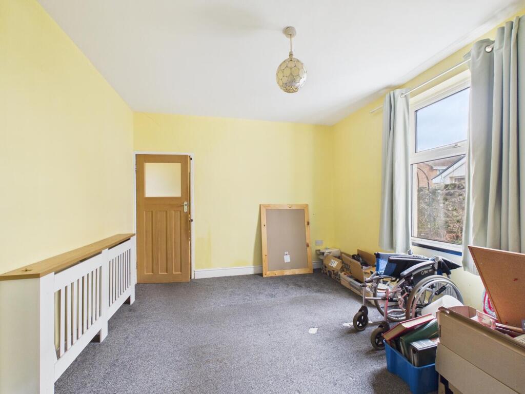 House in Bridgend, Hencastel - View 4