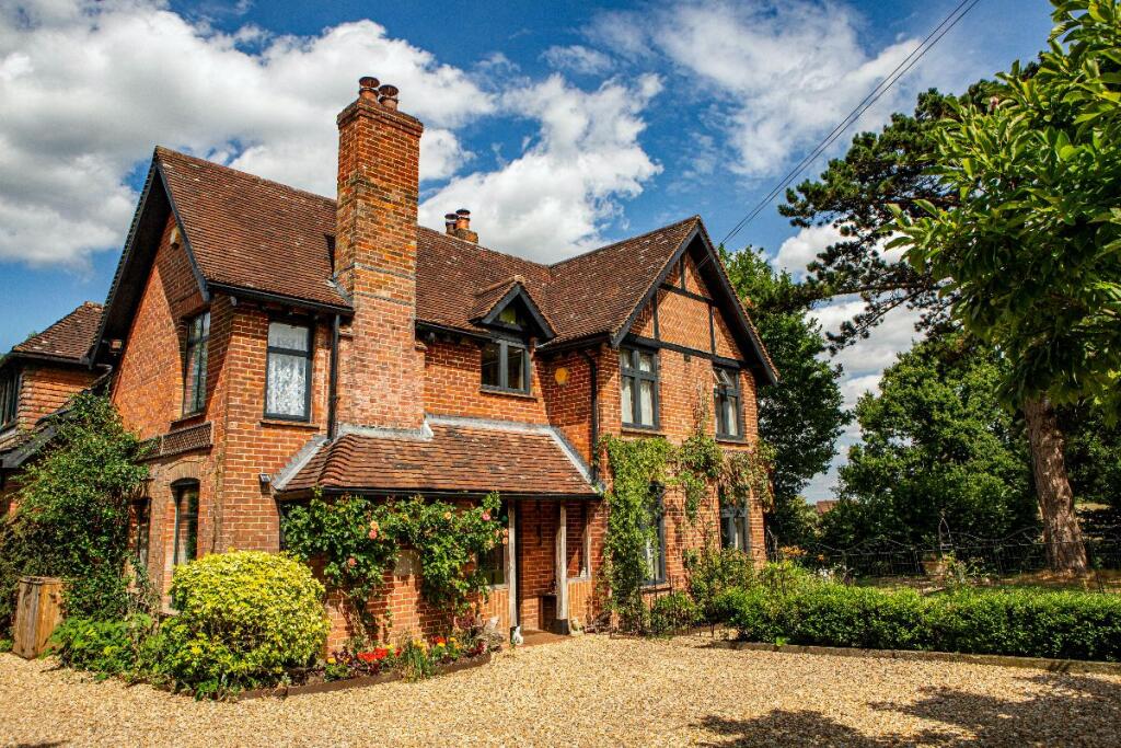 Main image of property: Tunbridge Wells Road, Mayfield