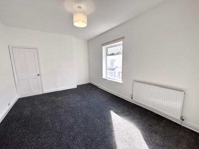 House in Hull, Kingston upon Hull - More