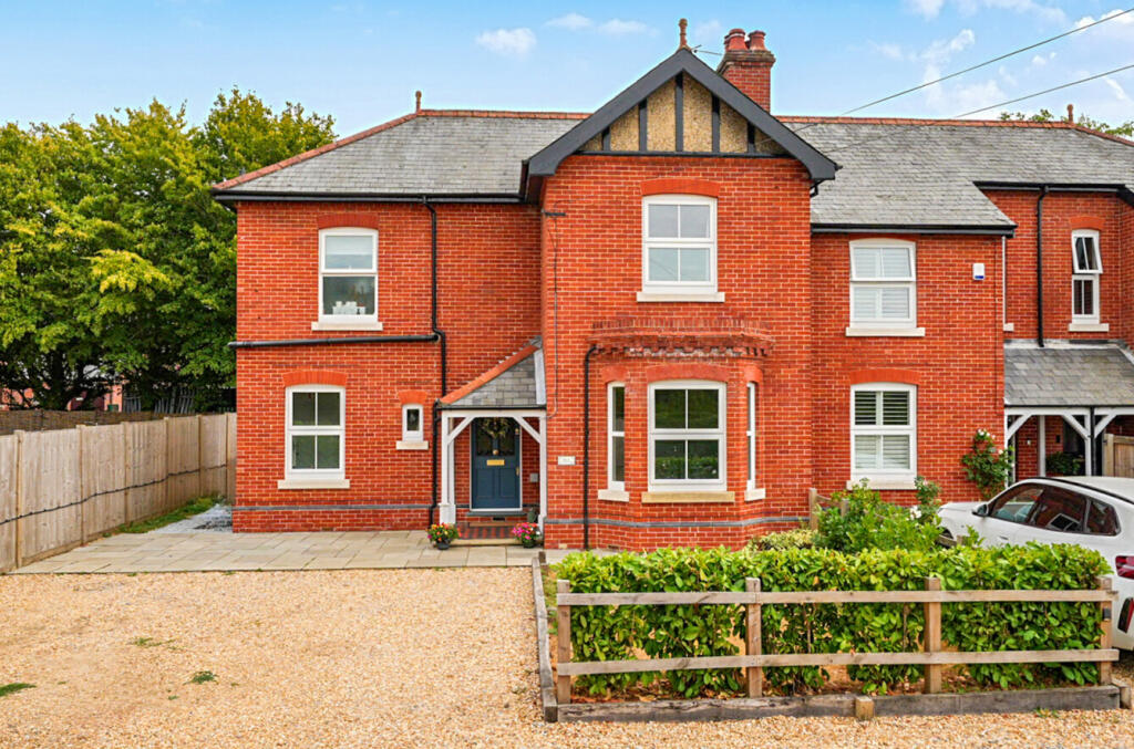 Main image of property: Wickham Road, Swanmore, Southampton, Hampshire, SO32