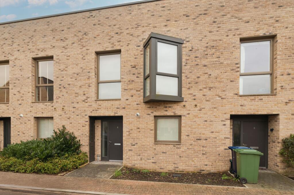 Main image of property: Rosebay Gardens, Headington, OX3