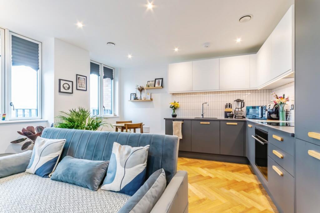 Main image of property: Scarbrook Road, Croydon, CR0