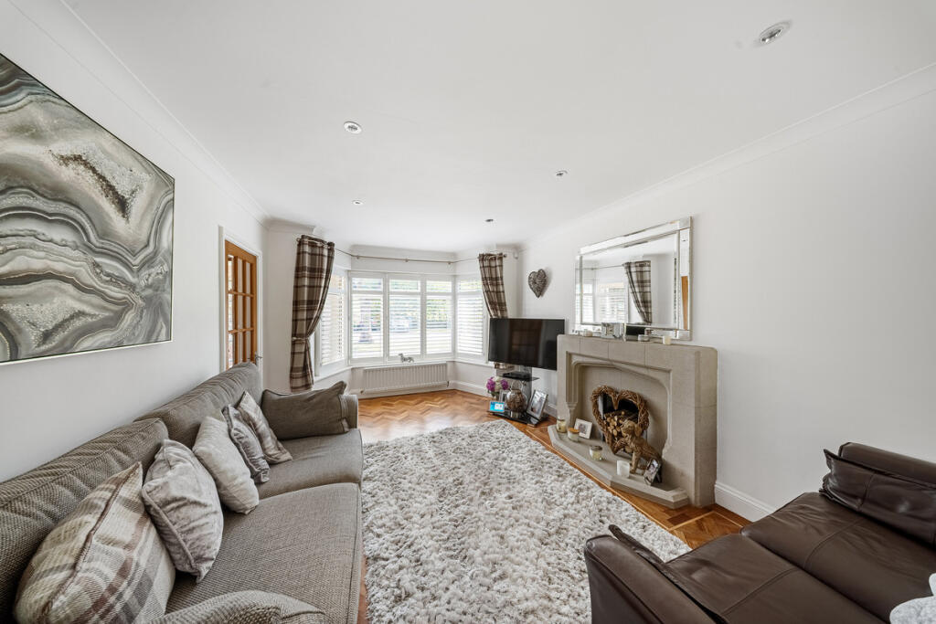 Main image of property: Mitchley Avenue, Sanderstead, CR2