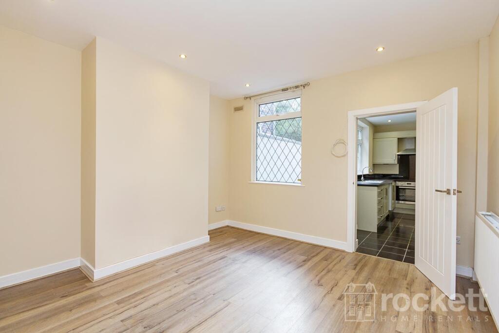 House in Stoke-on-Trent - More