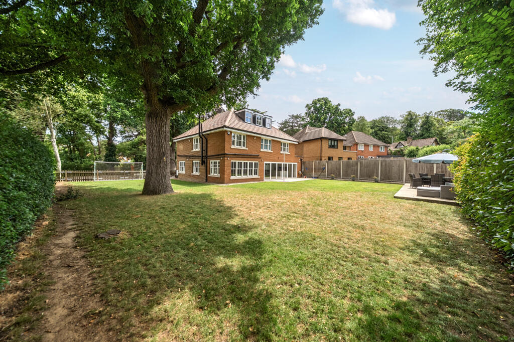 House in Stevenage - View 4