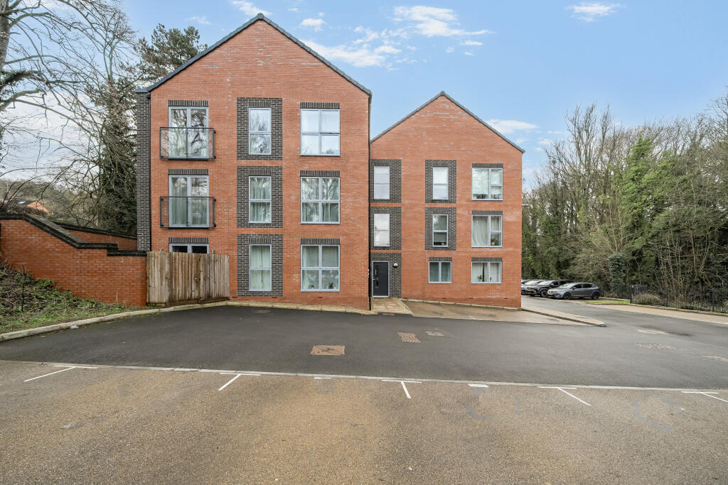 Main image of property: Bath Road, Woodchester, GL5