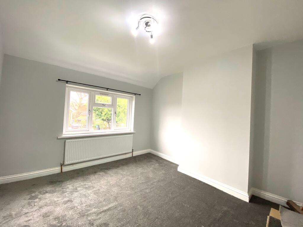 3 bedroom semi-detached house for rent