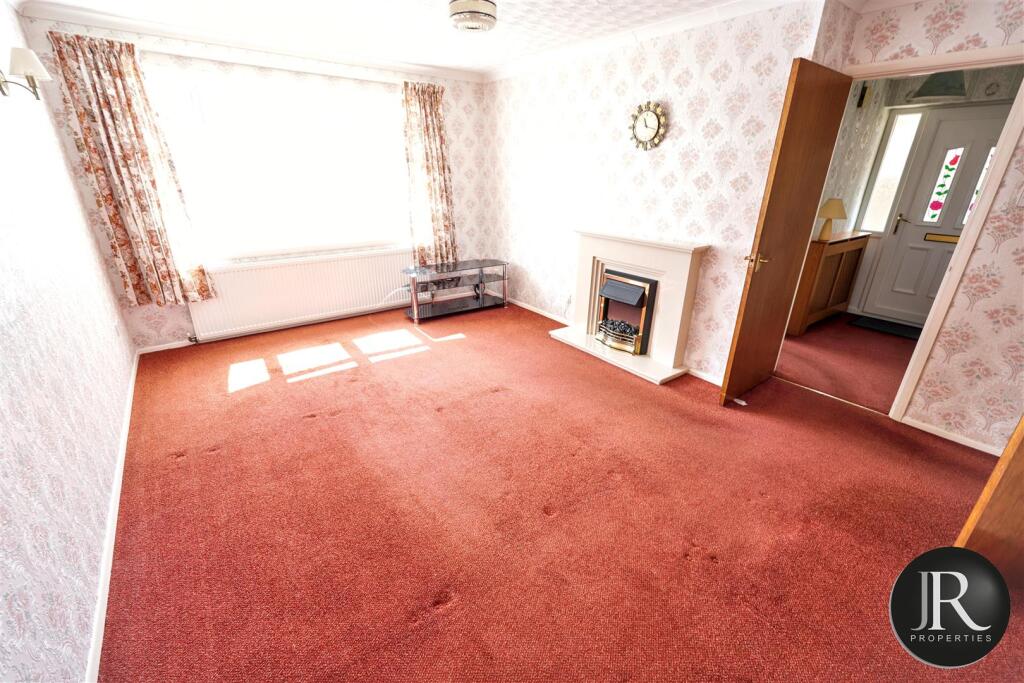 Edwards Close, Church Street, Rugeley photo 2