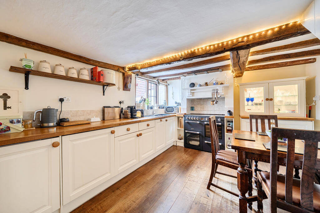 House in Newick, Fletching Common - View 2