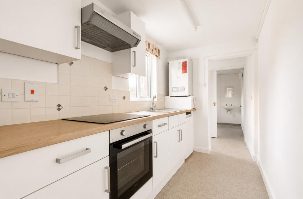 House in Portsmouth - View 4