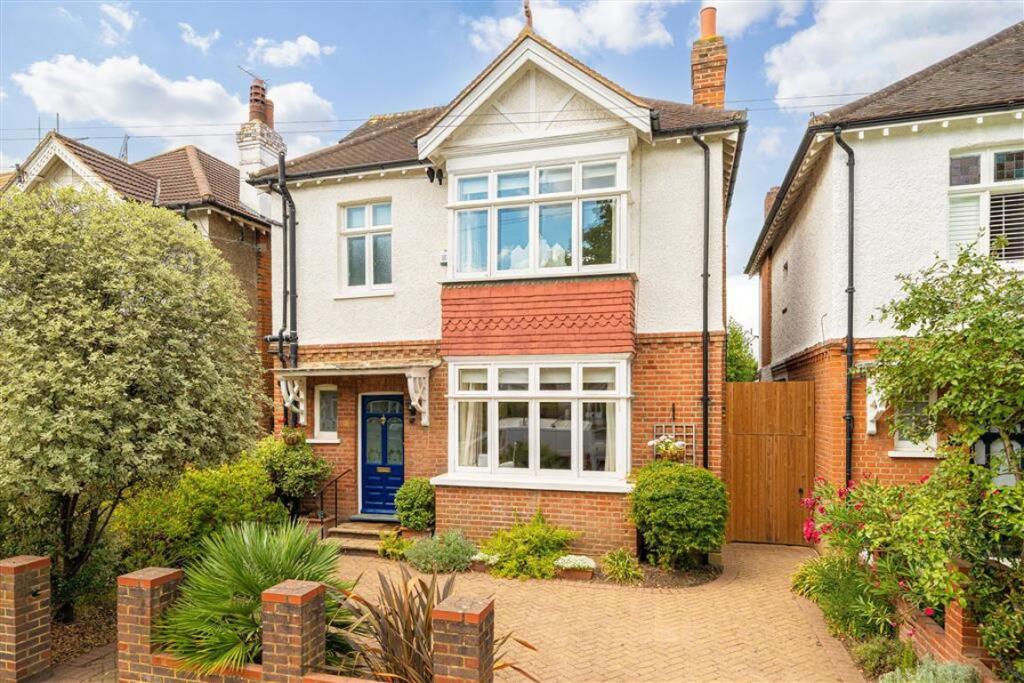 Main image of property: Bolton Gardens, Teddington